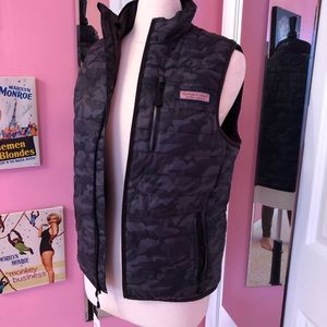Vineyards vines camouflage vest